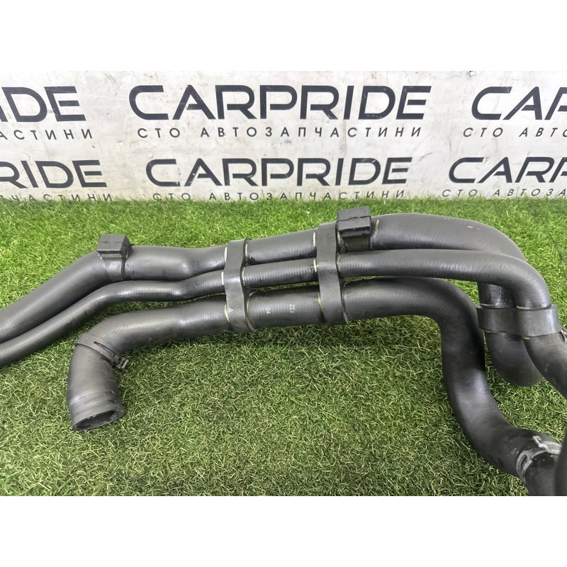 Патрубок (система охлаждения) Volkswagen Touareg NF 2013 3.6 7P6122101M