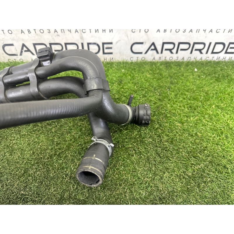 Патрубок (система охлаждения) Volkswagen Touareg NF 2013 3.6 7P6122101M