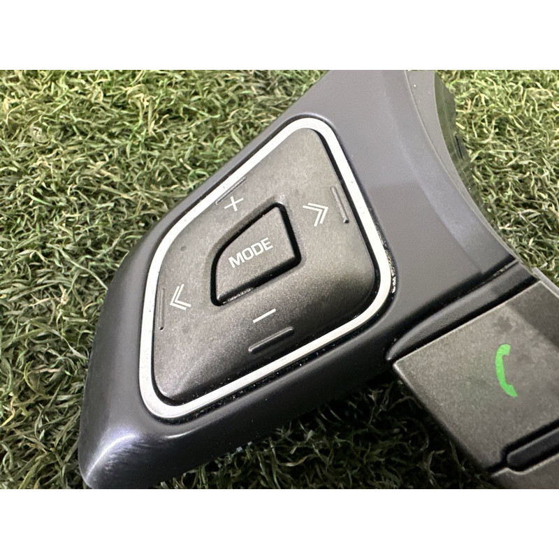 Кнопки керма (электрика / кнопки) LAND ROVER Range Rover Evoque L538 2016 2.0 LR071302