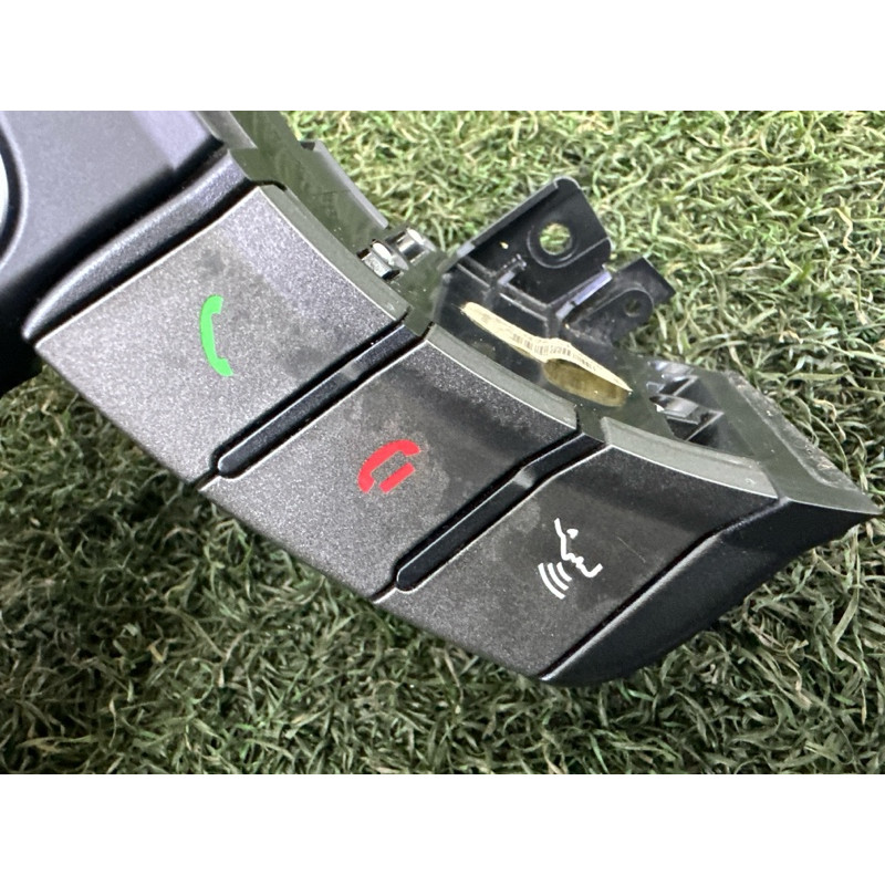 Кнопки керма (электрика / кнопки) LAND ROVER Range Rover Evoque L538 2016 2.0 LR071302