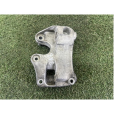 Кронштейн генератора