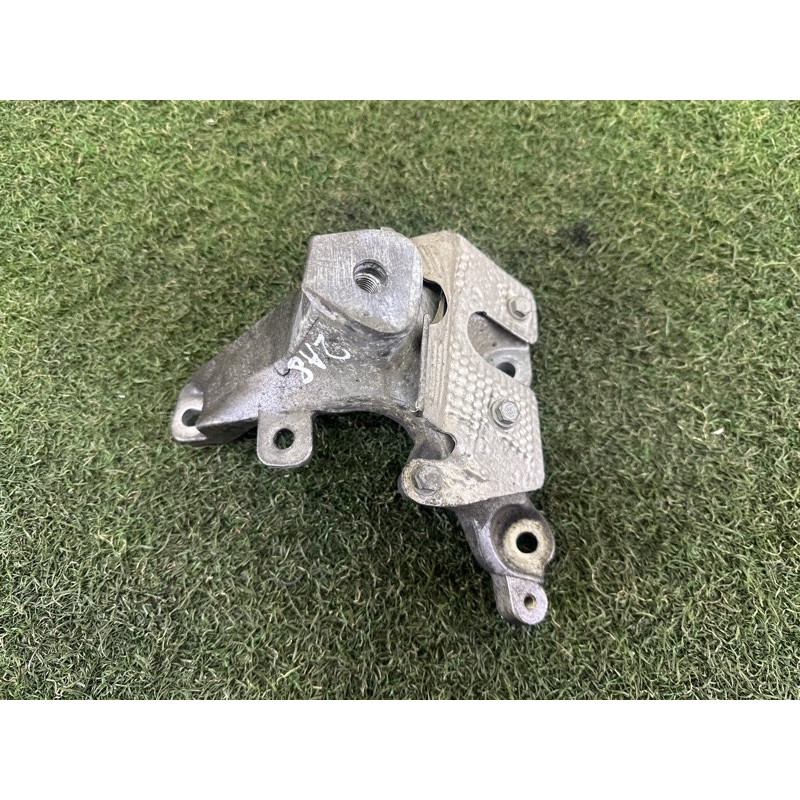 Кронштейн подушки двигателя (кронштейны двигателя) AUDI A8 D4 2011 4.2 CDRA 4H0199308AC