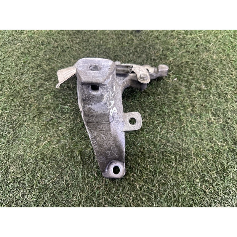 Кронштейн подушки двигателя (кронштейны двигателя) AUDI A8 D4 2011 4.2 CDRA 4H0199308AC