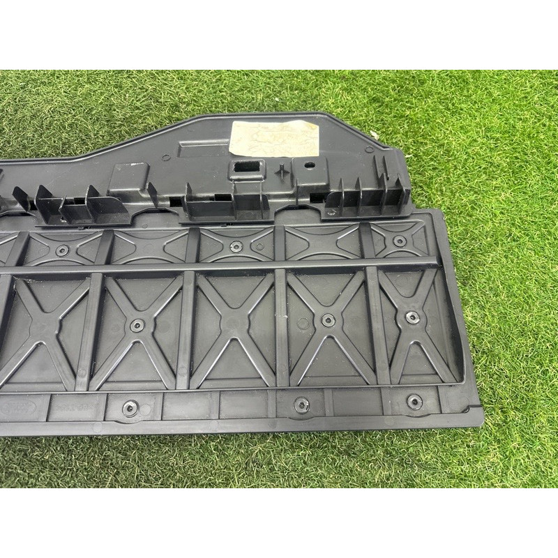 Полка багажника (салон) LAND ROVER Range Rover L405 2016 5.0 LR083971