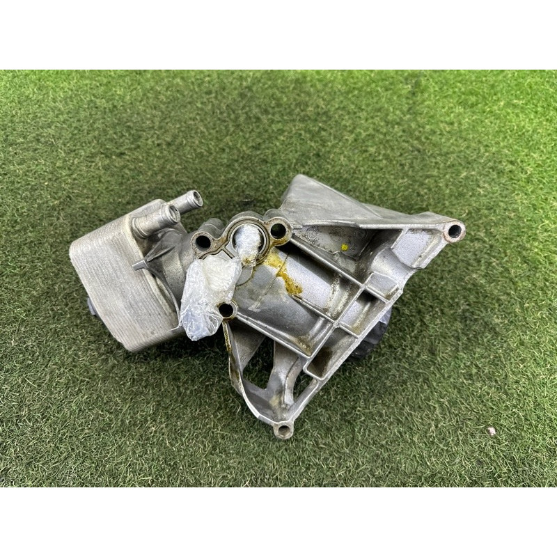 Корпус масляного фильтра (двигатель и элементы) Volkswagen Touareg NF 2011 3.6 03H115403J