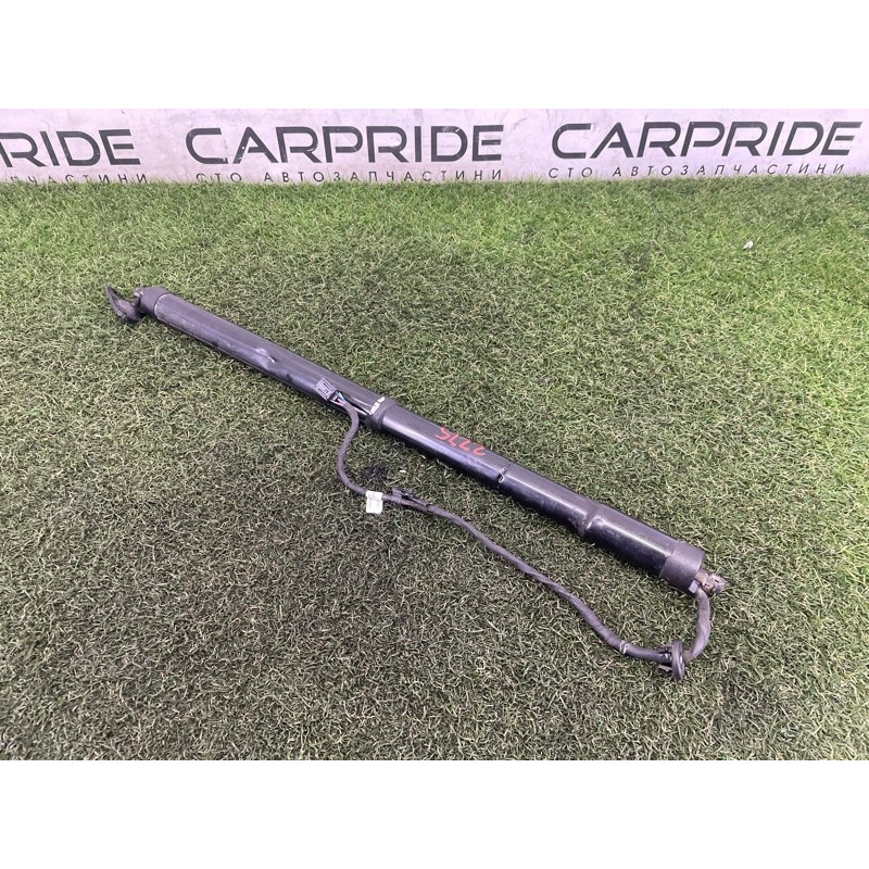 Привод двери багажника (электрика) Volkswagen Touareg NF 2012 3.0 Hybrid CGFA 7P6827851FIIT