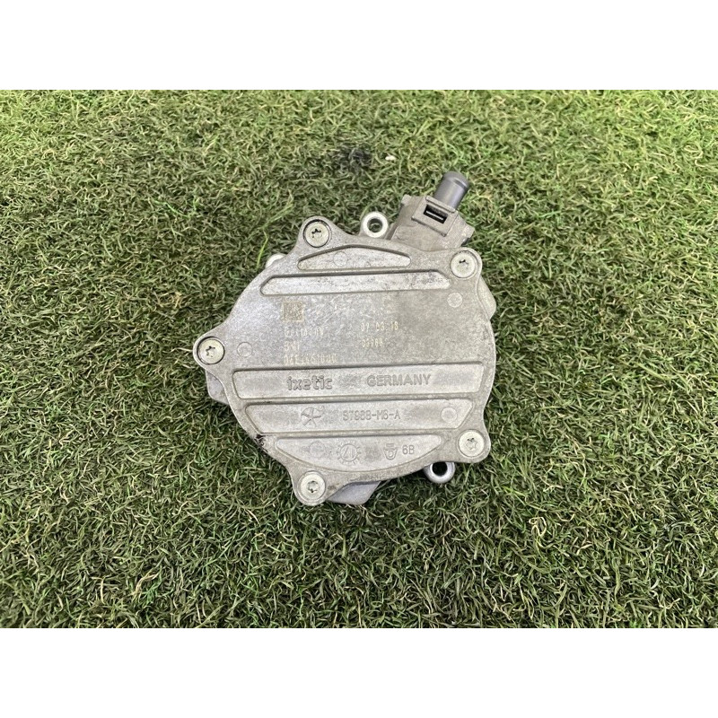 Вакуумный насос (тормозная система) AUDI Q7 4M 2017 3.0 CREC 06E145100Q