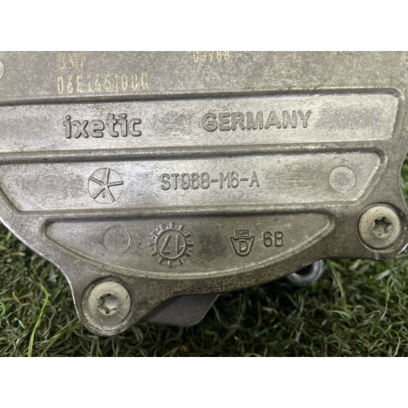 Вакуумный насос (тормозная система) AUDI Q7 4M 2017 3.0 CREC 06E145100Q