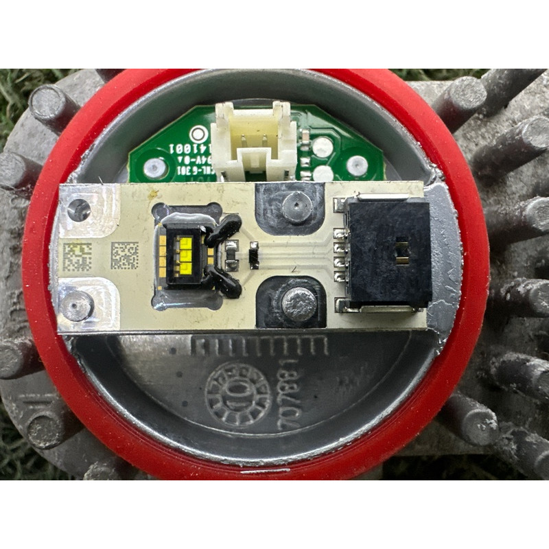 Светодиодный модуль (оптика) BMW X5 E70 2010 N57D30A 63117263051