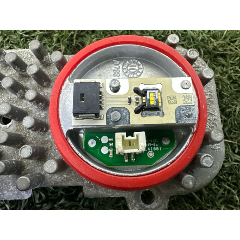 Светодиодный модуль (оптика) BMW X5 E70 2010 N57D30A 63117263051