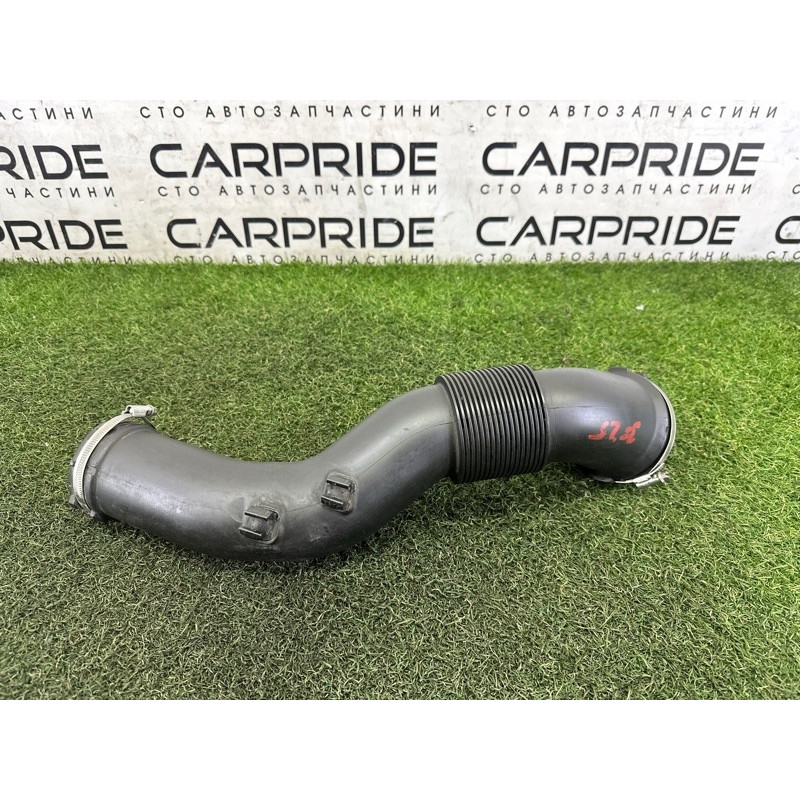 Патрубок воздушного фильтра (впускная система) AUDI A8 D4 2011 4.2 CDRA 4H0129616G