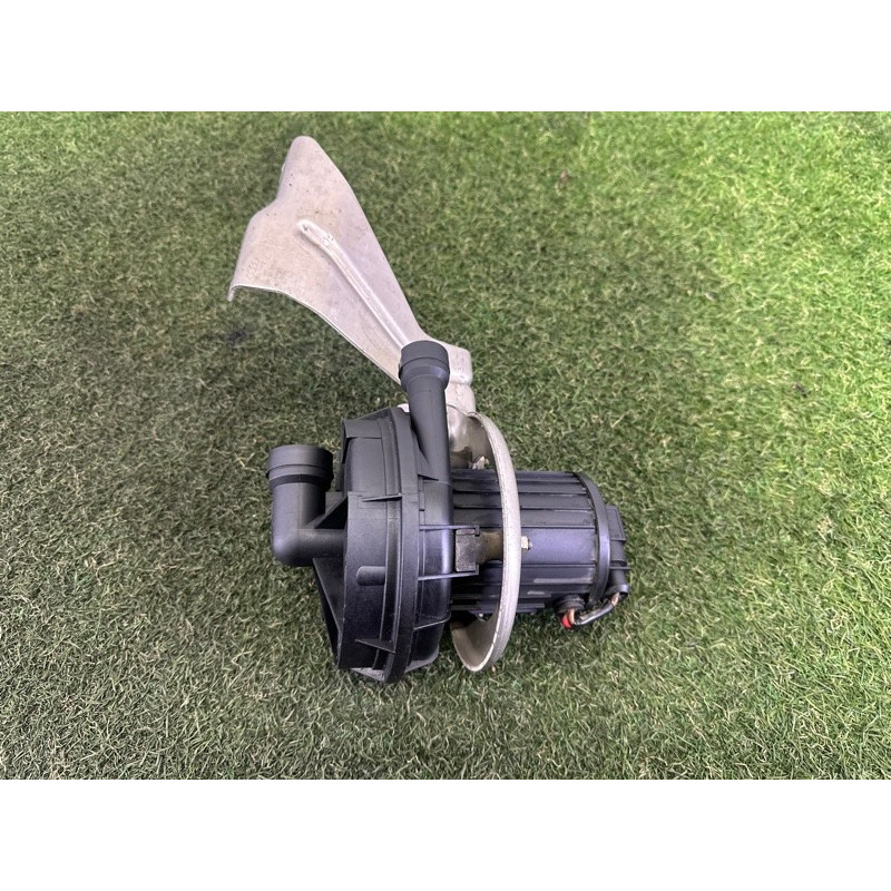 Насос вторичного воздуха (выпускная система) AUDI A8 D4 2011 4.2 CDRA 07L959253B