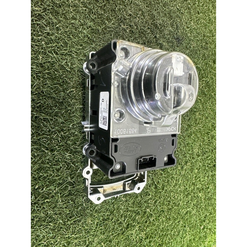 Кнопка регулировки высоты подвески (электрика / кнопки) LAND ROVER RANGE ROVER Sport L494 2016 3.0 Diesel LR070858