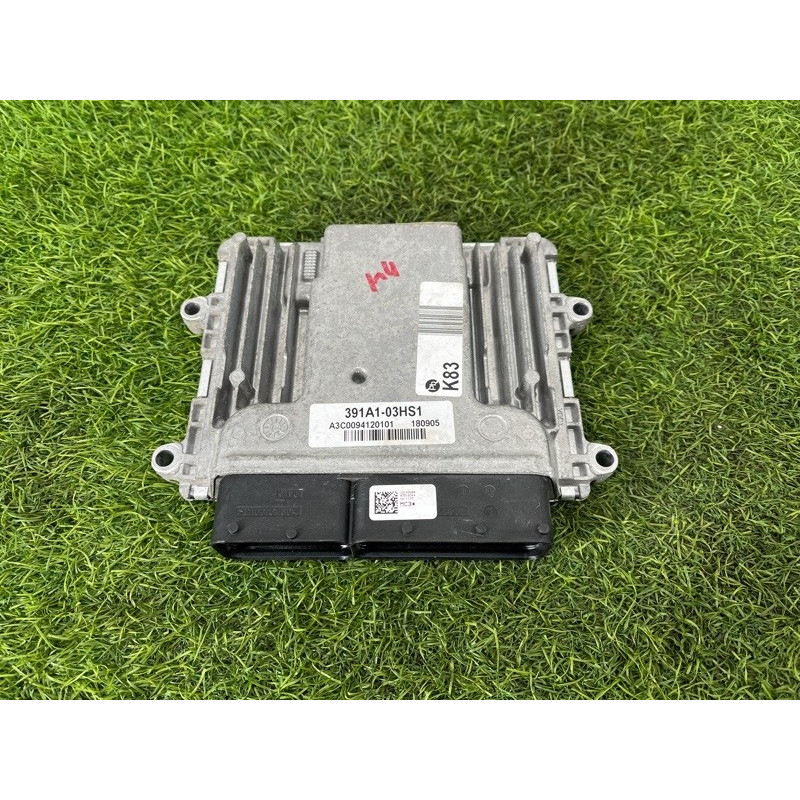 Блок управления двигателем (электрика / блоки управления) Hyundai Ioniq AE 2018 1.6 Hybrid 3911003HS1