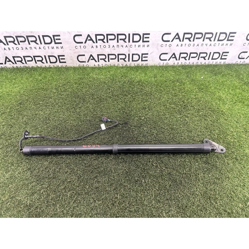 Привод двери багажника (электрика) Volkswagen Touareg NF 2012 3.0 TDI 7P6827851FIIT