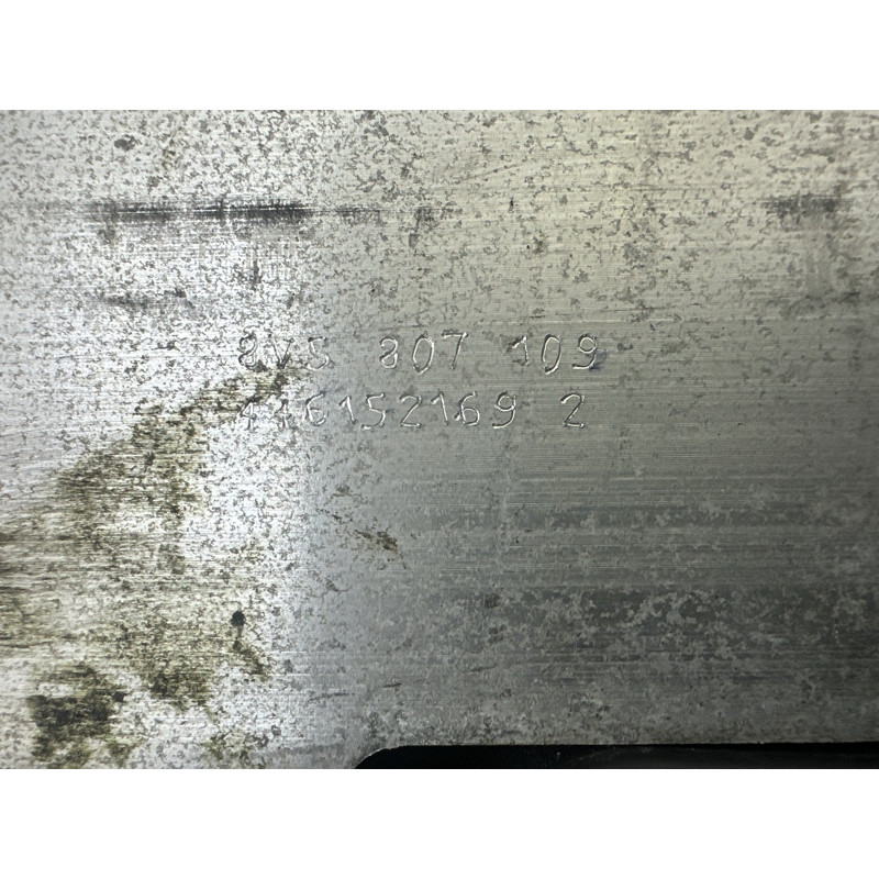 Усилитель бампера (наружные элементы кузова) AUDI A3 8V 2016 1.8 CNSB 8V5807109