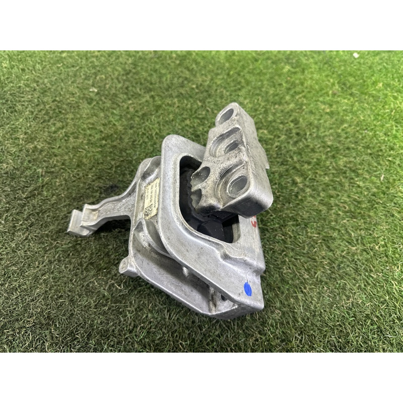 Подушка двигателя (двигатель и элементы) AUDI A3 8V 2016 1.8 CNSB 5Q0199262BK