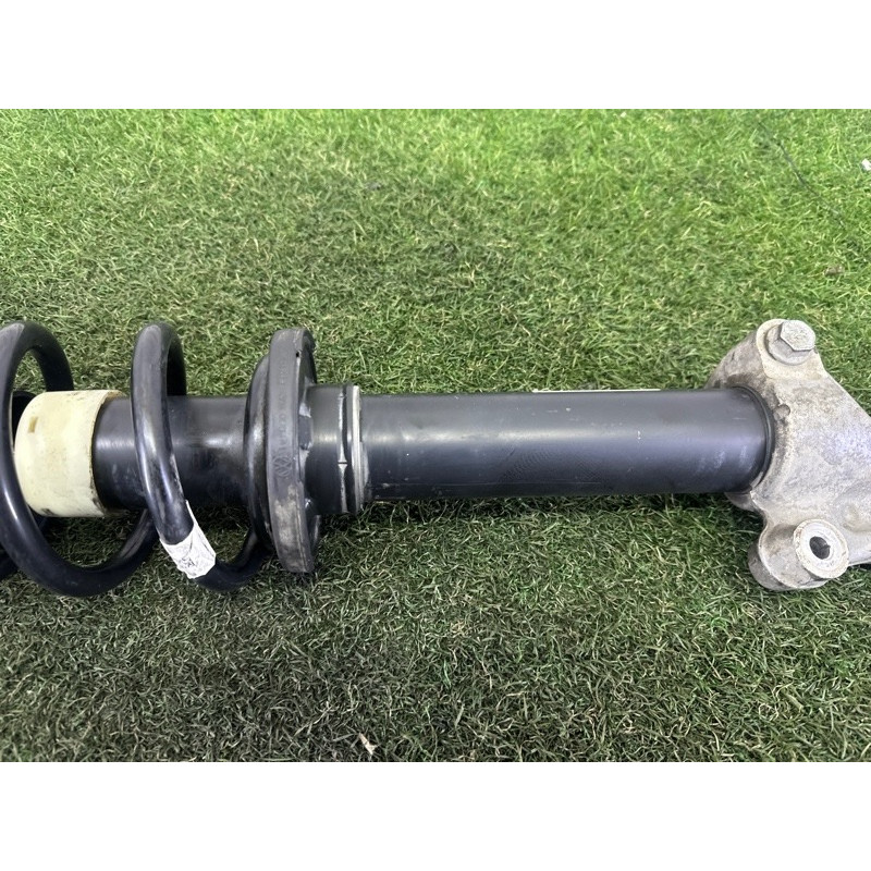 Амортизатор в сборе (подвеска) AUDI A4 B9 2018 2.0 DBPA 8W0413031AA