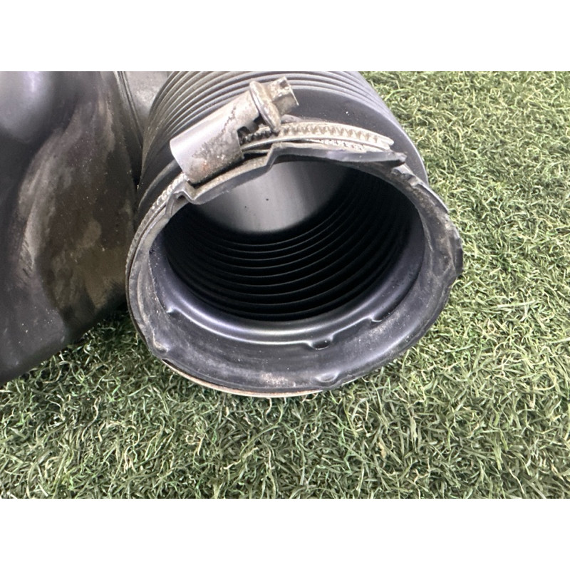 Резонатор воздушный (впускная система) BMW X3 F25 2012 3.0 13717601873