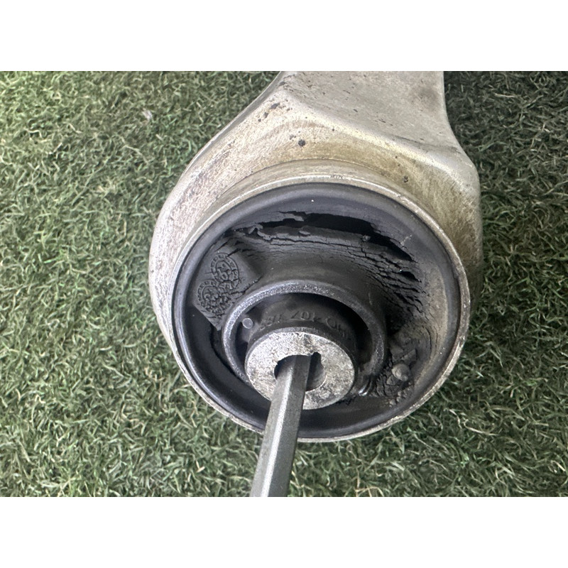 Рычаг подвески (подвеска) AUDI A8 D4 2011 4.2 CDRA 4H0407694F