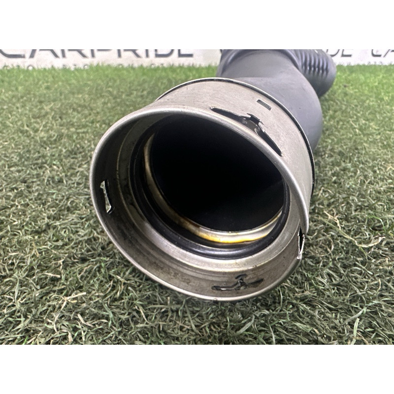 Патрубок интеркулера (двигатель и элементы) BMW 3-series F30 2015 2.0 13717605044