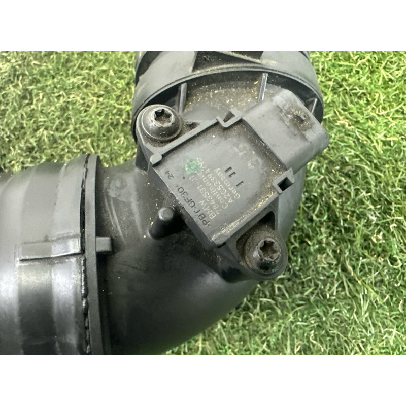 Патрубок интеркулера (двигатель и элементы) BMW 3-series F30 2015 2.0 13717605044