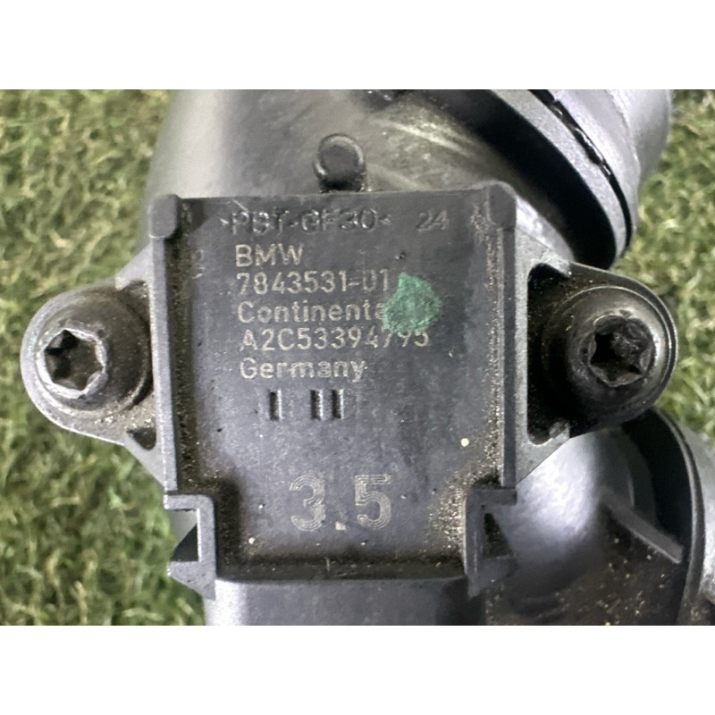 Патрубок интеркулера (двигатель и элементы) BMW 3-series F30 2015 2.0 13717605044