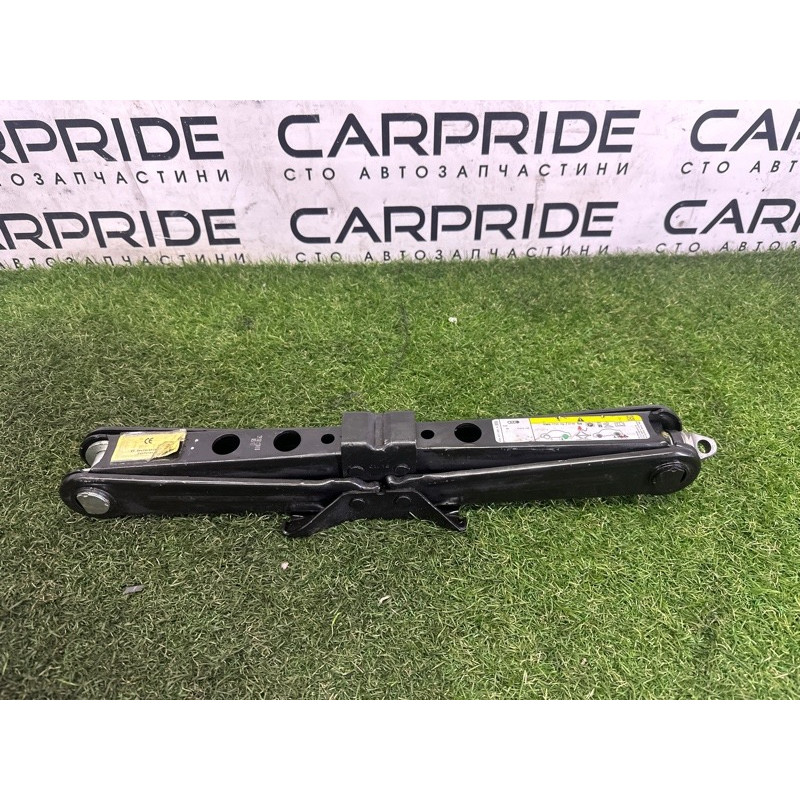 Домкрат (аксессуары) AUDI Q5 FY 2018 2.0 DAYB 80A011031A