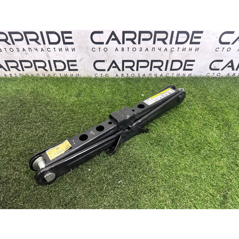 Домкрат (аксессуары) AUDI Q5 FY 2018 2.0 DAYB 80A011031A