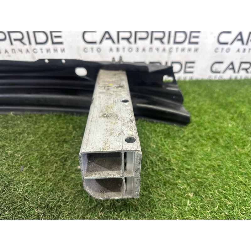 Усилитель бампера (наружные элементы кузова) AUDI A4 B8 2010 2.0 CAEB 8T0807313A