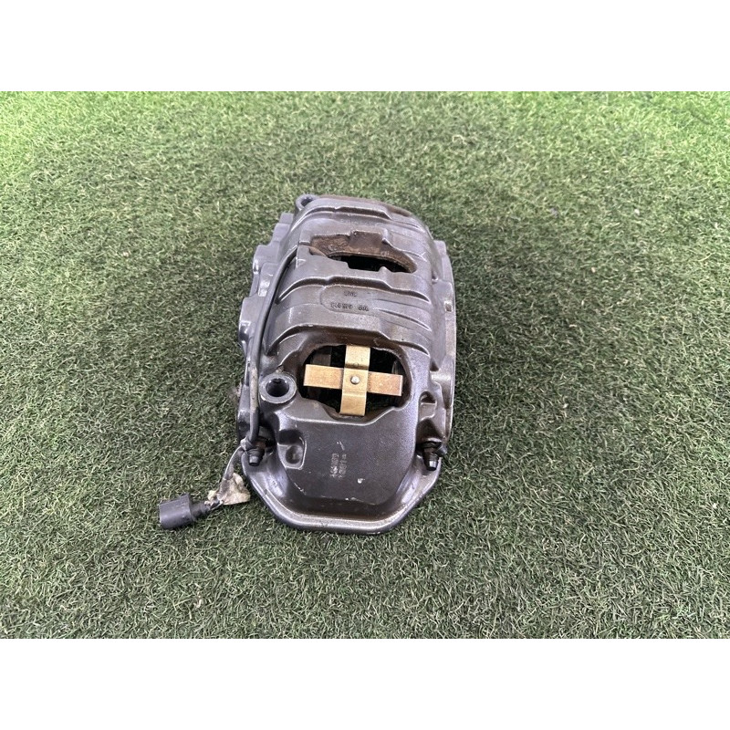 Суппорт тормозной (тормозная система) Volkswagen Touareg NF 2012 3.0 Hybrid CGFA 7P6615124E