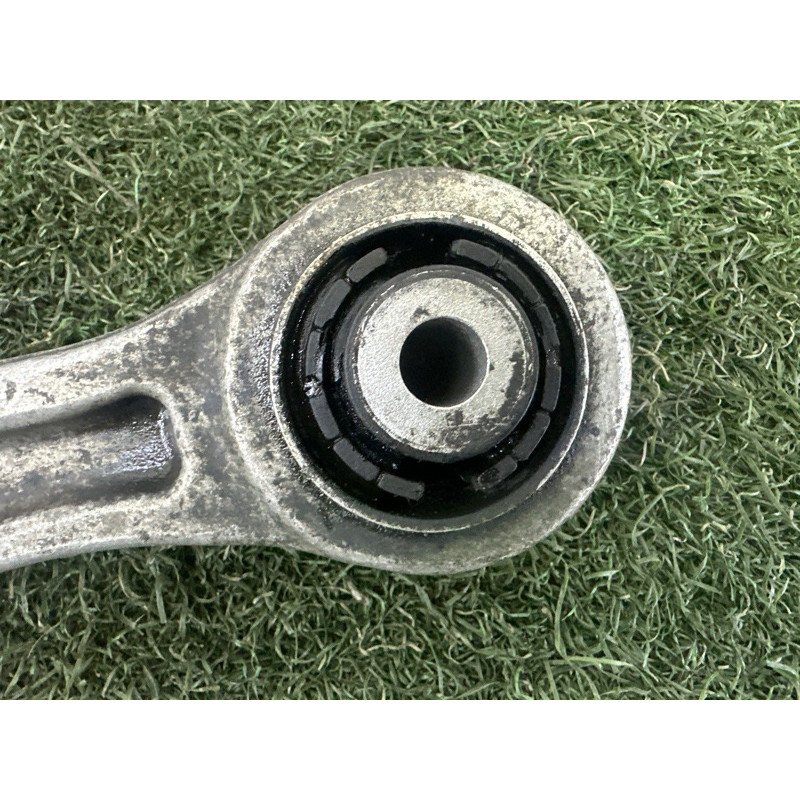 Рычаг подвески (подвеска) AUDI Q5 8R 2010 3.2 CALB 8K0407152C