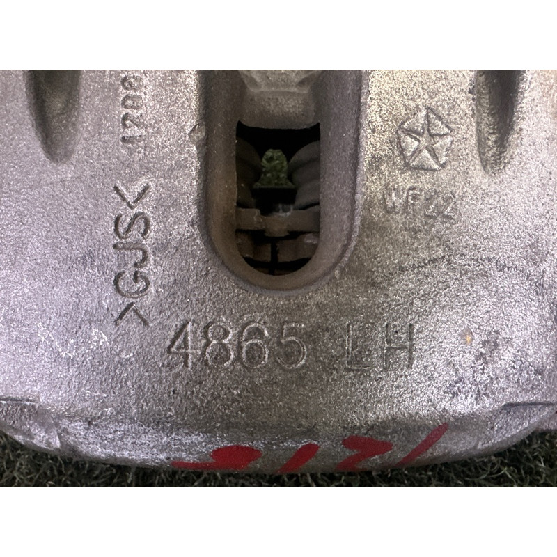 Суппорт тормозной (тормозная система) Jeep Grand Cherokee WK2 2018 3.6 68138843AA