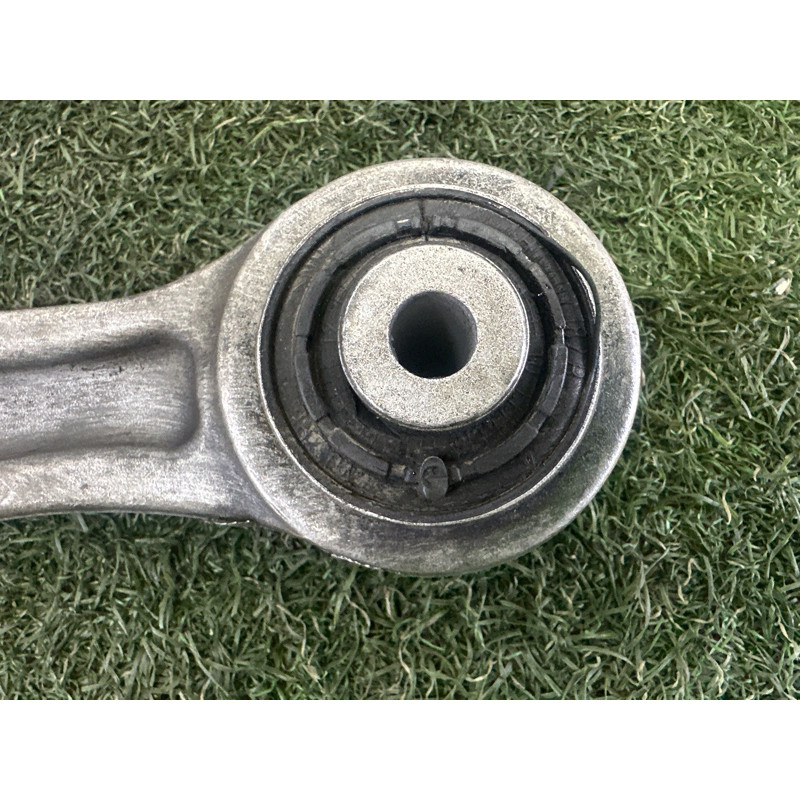 Рычаг подвески (подвеска) AUDI A8 D4 2011 4.2 CDRA 4H0407151C