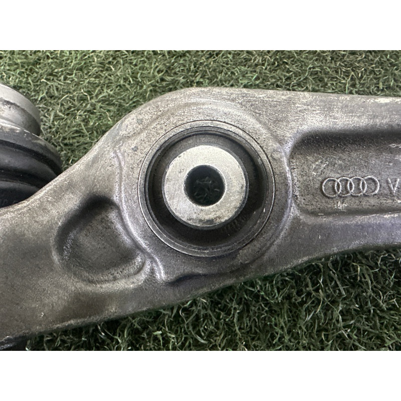 Рычаг подвески (подвеска) AUDI A8 D4 2011 4.2 CDRA 4H0407151C