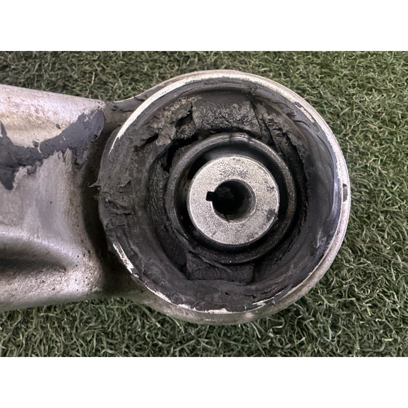 Рычаг подвески (подвеска) AUDI A8 D4 2011 4.2 CDRA 4H0407693F