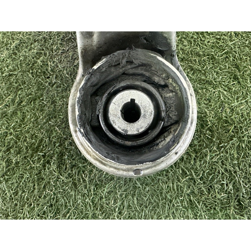 Рычаг подвески (подвеска) AUDI A8 D4 2011 4.2 CDRA 4H0407693F