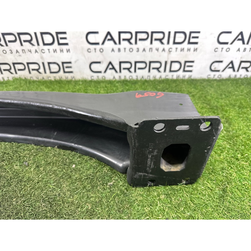 Усилитель бампера (наружные элементы кузова) Volkswagen Touareg NF 2012 3.0 TDI 7P0807309