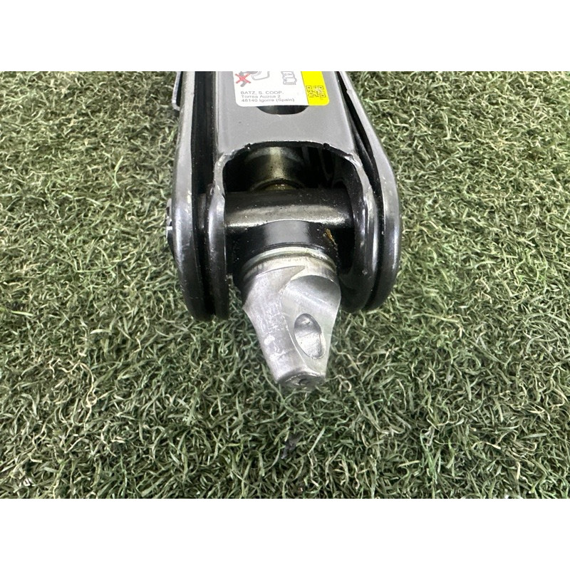 Домкрат (аксессуары) AUDI A4 B9 2018 2.0 DBPA 8W0011031C