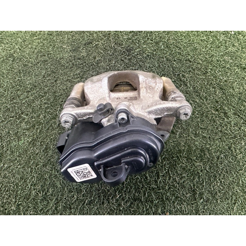 Суппорт тормозной (тормозная система) AUDI A4 B9 2018 2.0 DBPA 8W0615403