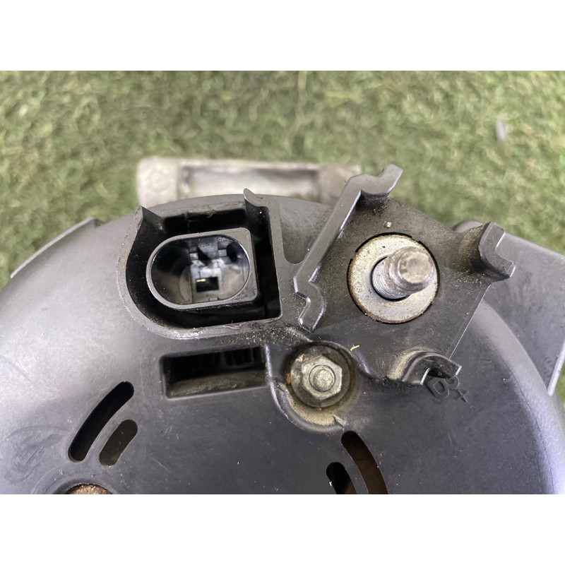 Генератор (электрика) AUDI Q7 4M 2017 3.0 CREC 06E903024Q