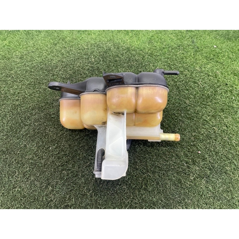 Бачок расширительный (система охлаждения) Jeep Grand Cherokee WK2 2018 3.6 68244088AA