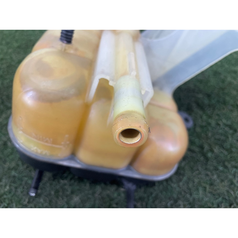 Бачок расширительный (система охлаждения) Jeep Grand Cherokee WK2 2018 3.6 68244088AA