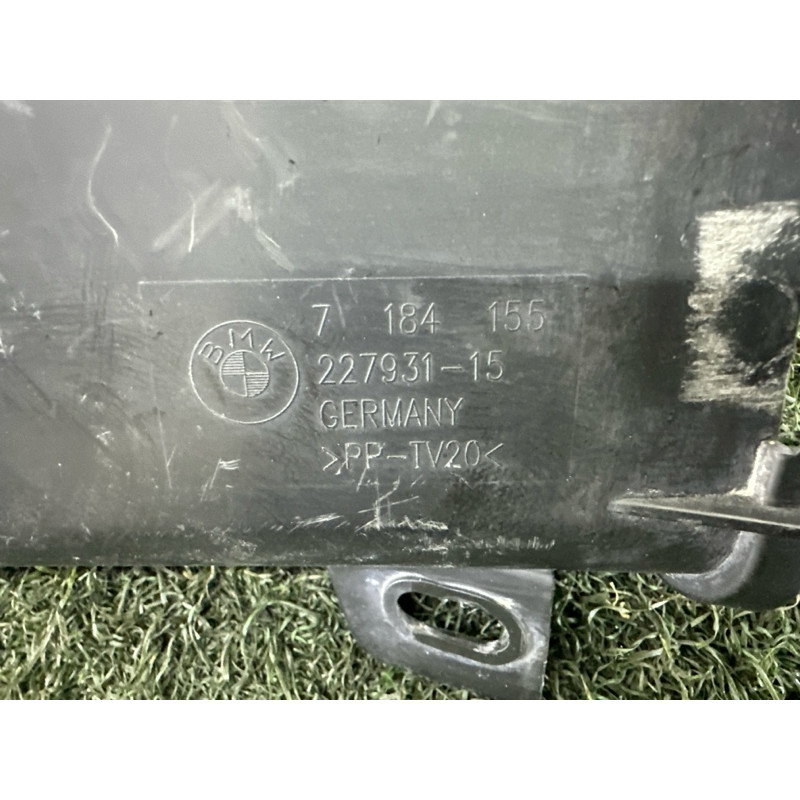 Воздуховод тормозов (кузов и элементы) BMW 7-series F01 2011 3.0 N54 51747184155