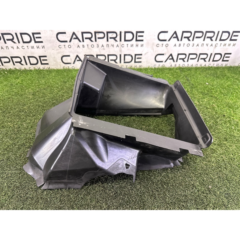 Воздуховод радиатора (кузов и элементы) Volkswagen Touareg NF 2012 3.0 TDI 7P6117335