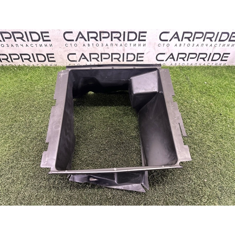 Воздуховод радиатора (кузов и элементы) Volkswagen Touareg NF 2012 3.0 TDI 7P6117335