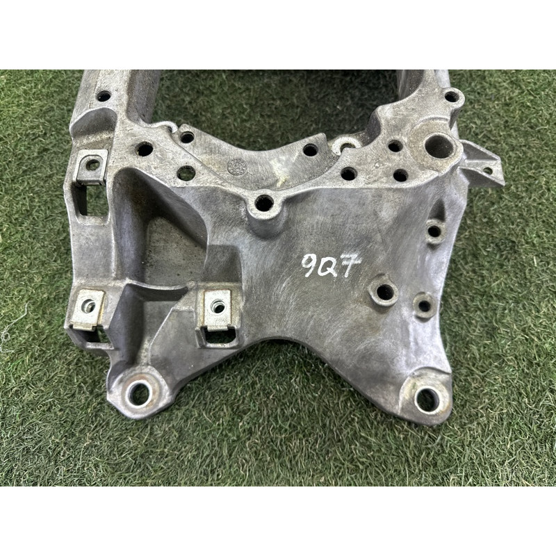 Траверса (трансмиссия) AUDI Q7 4M 2017 3.0 CREC 4M0399263E