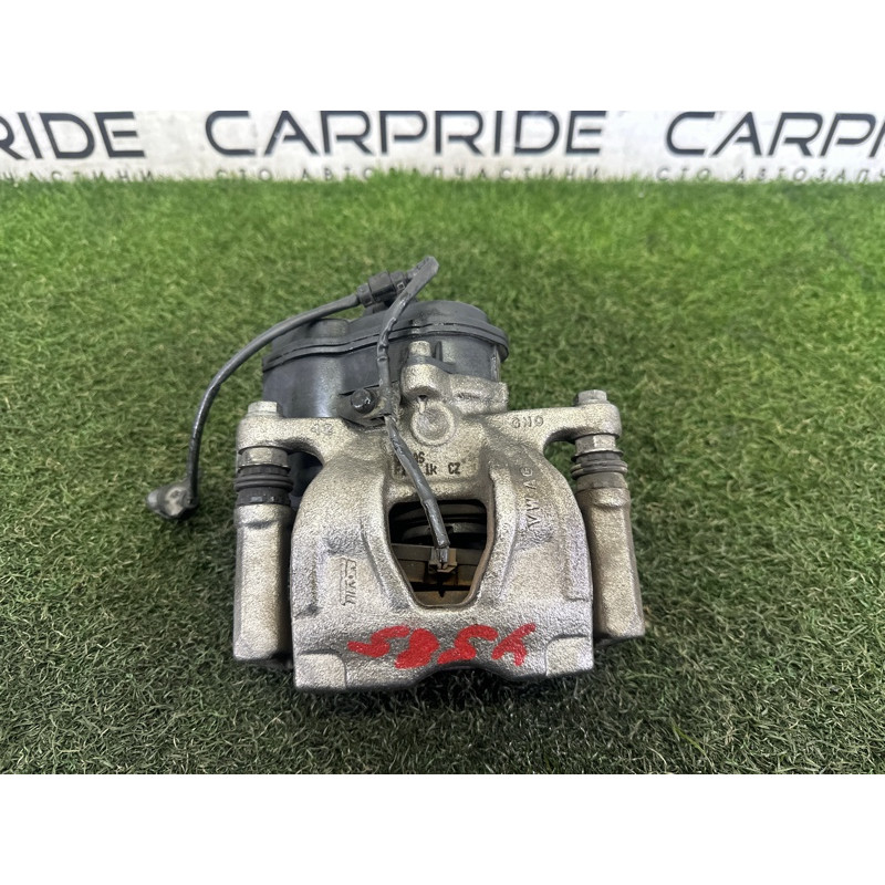 Суппорт тормозной (тормозная система) AUDI A4 B9 2018 2.0 DBPA 8W0615404