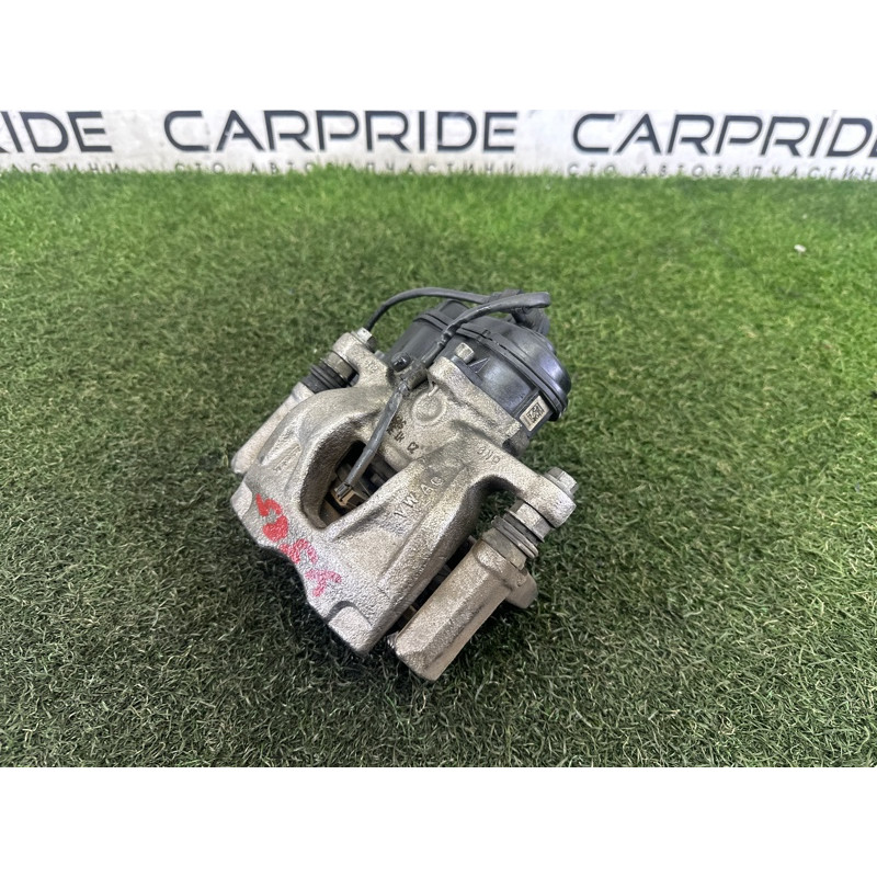 Суппорт тормозной (тормозная система) AUDI A4 B9 2018 2.0 DBPA 8W0615404