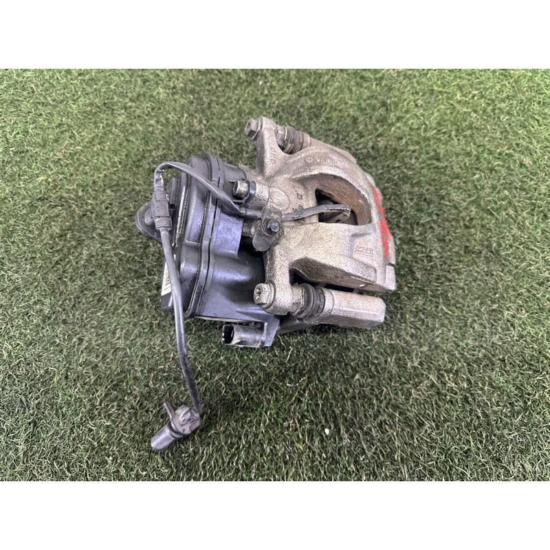 Суппорт тормозной (тормозная система) AUDI A4 B9 2018 2.0 DBPA 8W0615404